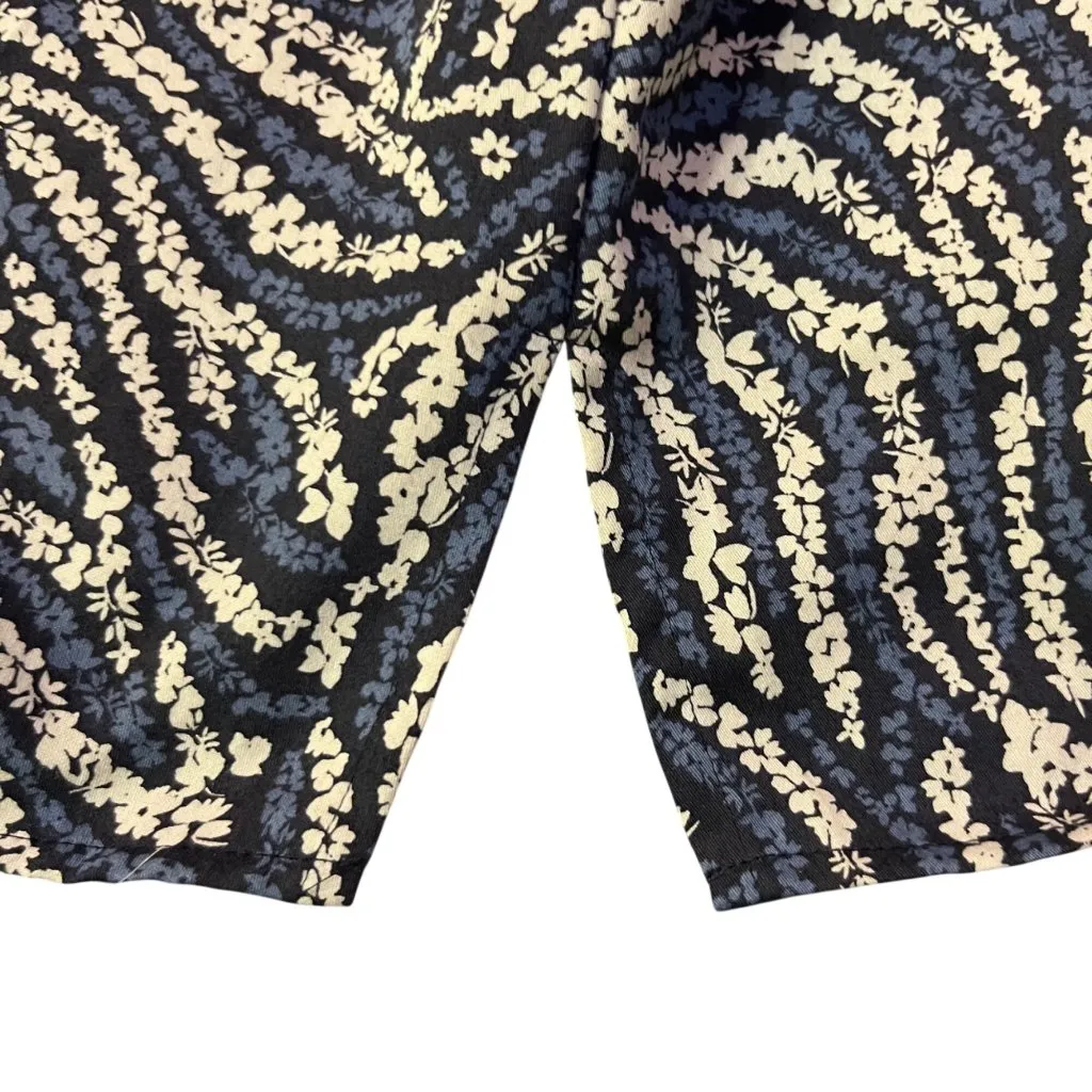 Foxcroft No-Iron Shirt Women's 14 Blue Black White Print Long Sleeve Used - Image 6