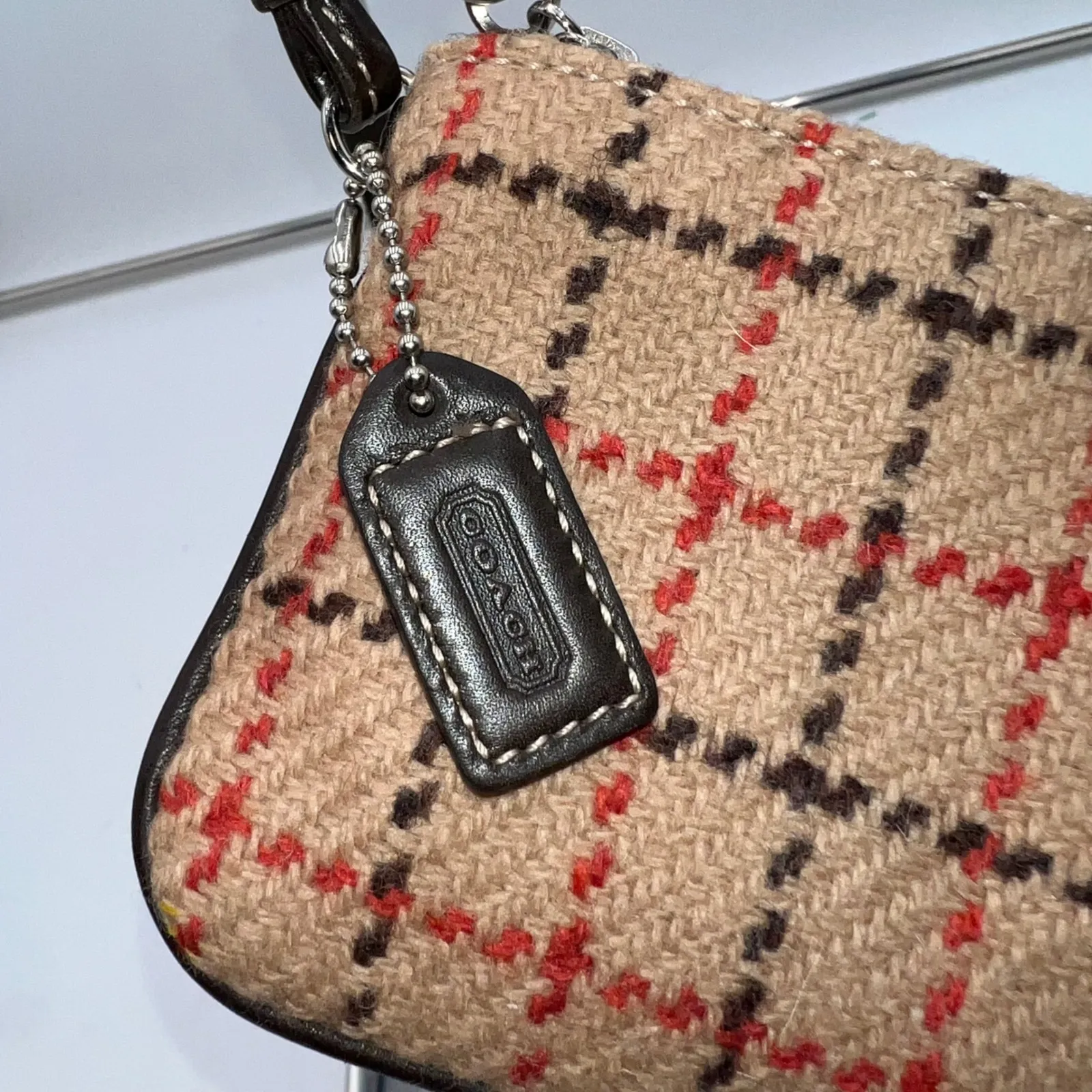 Coach Plaid Tweed Wristlet Pouch Bag Tan Red Brown Leather Trim Zipper - Image 2
