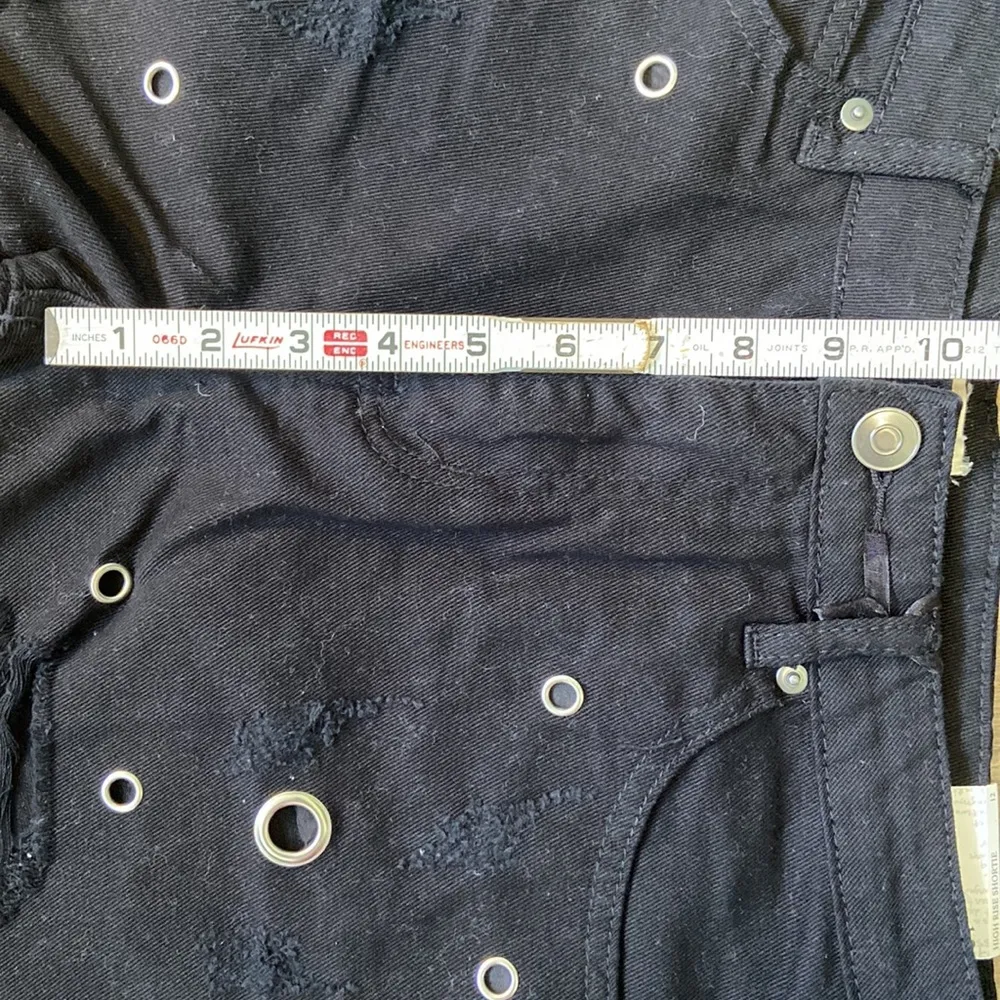 Hot Kiss Women’s Black Rivets High Rise Shortie Jean Shorts Size 12 NWT - Image 5