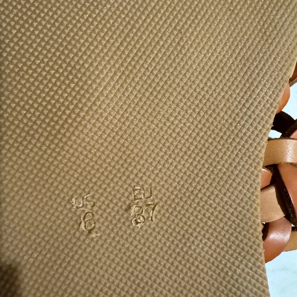 Farm Rio  leather circles flats *MIS-matched sizes* - Image 9