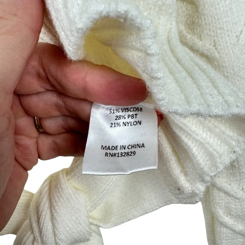 CAMILA COELHO Revolve Safaa Sweater Chunky Cable Knit Cropped Open Back Medium - Image 8