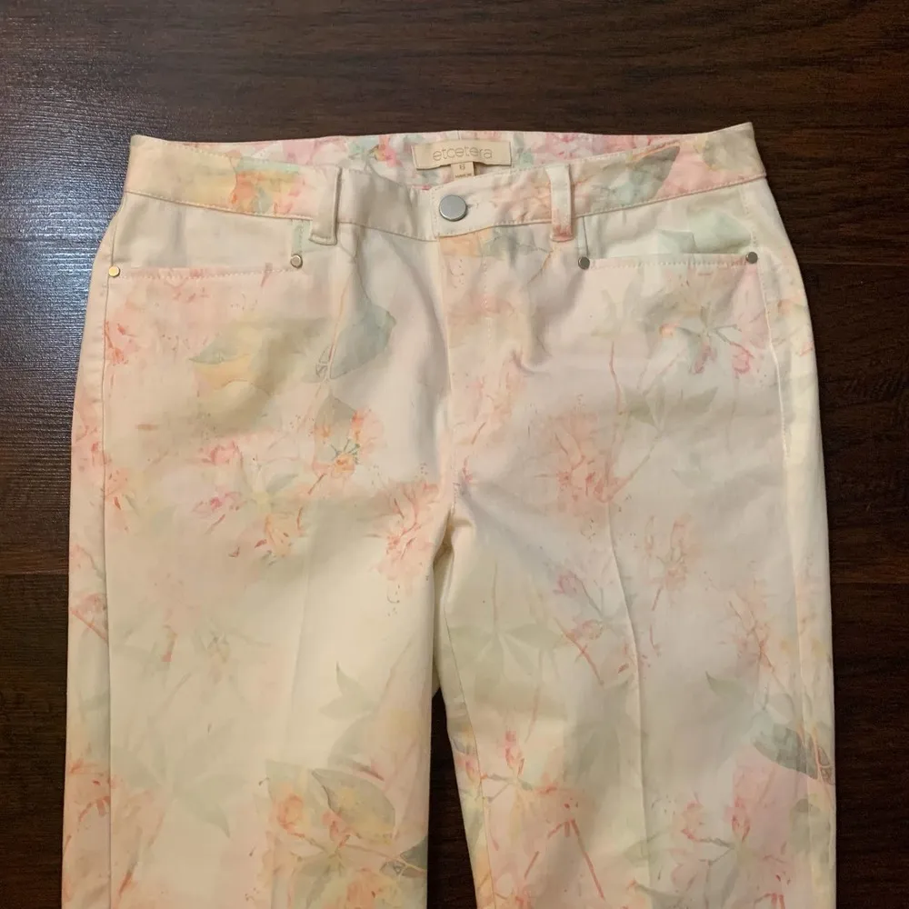 Etcetera cream and pink floral pants size 6 - Image 3