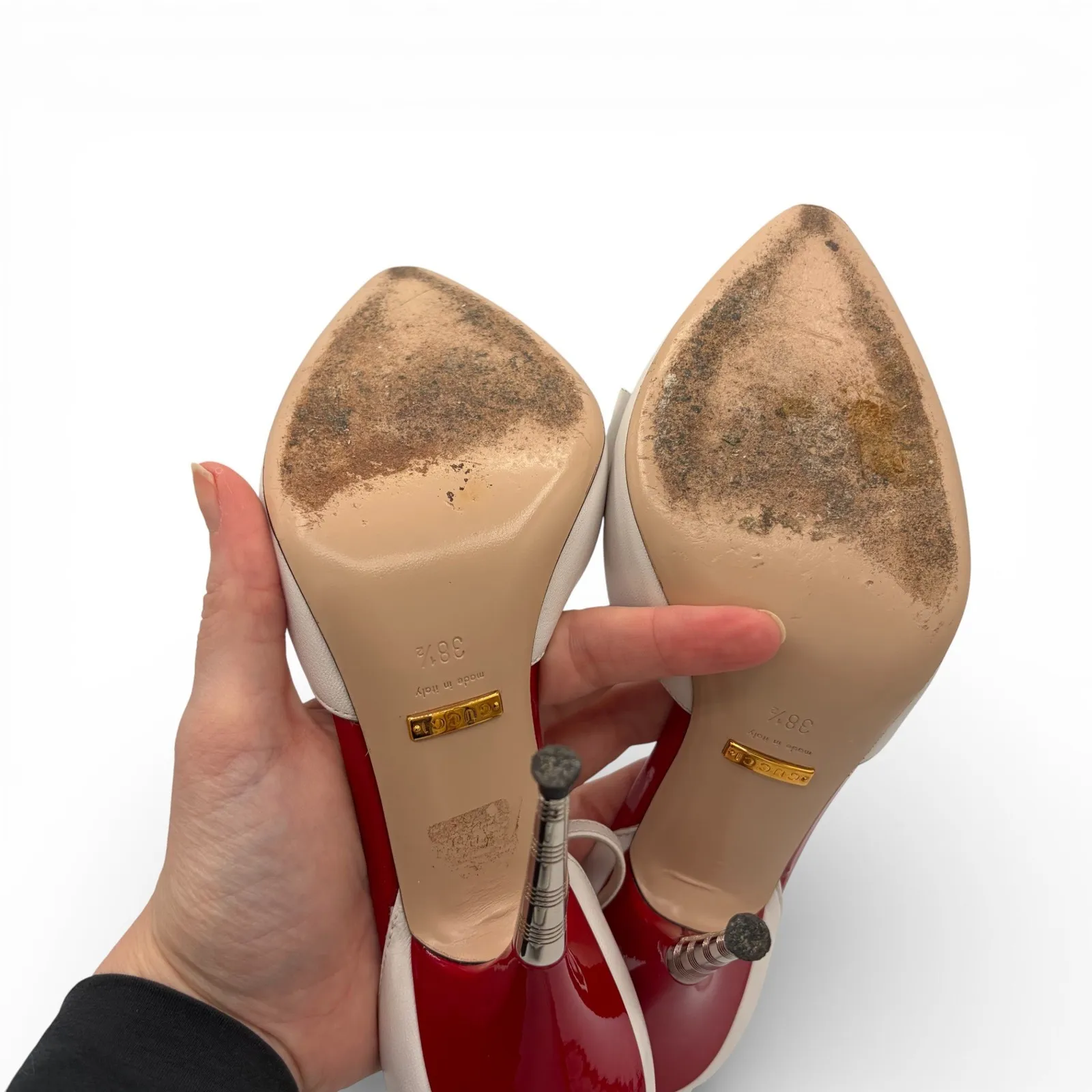 GUCCI Sadie *RARE* 2018 Studded White Leather Bow Heels Pumps - Image 9