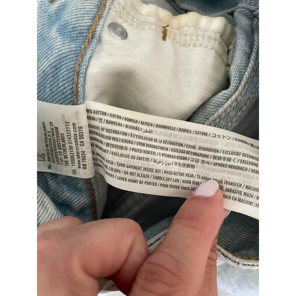 Abercrombie High Rise Mom Denim Jeans Light Wash Blue Size 26/2 Regular - Image 8