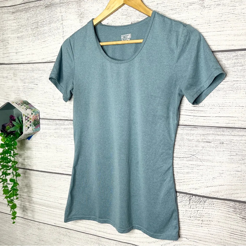 32 DEGREES Ladies' Cool T-Shirt Top Teal Blue Size Small Scoop Neck Short Sleeve - Image 3