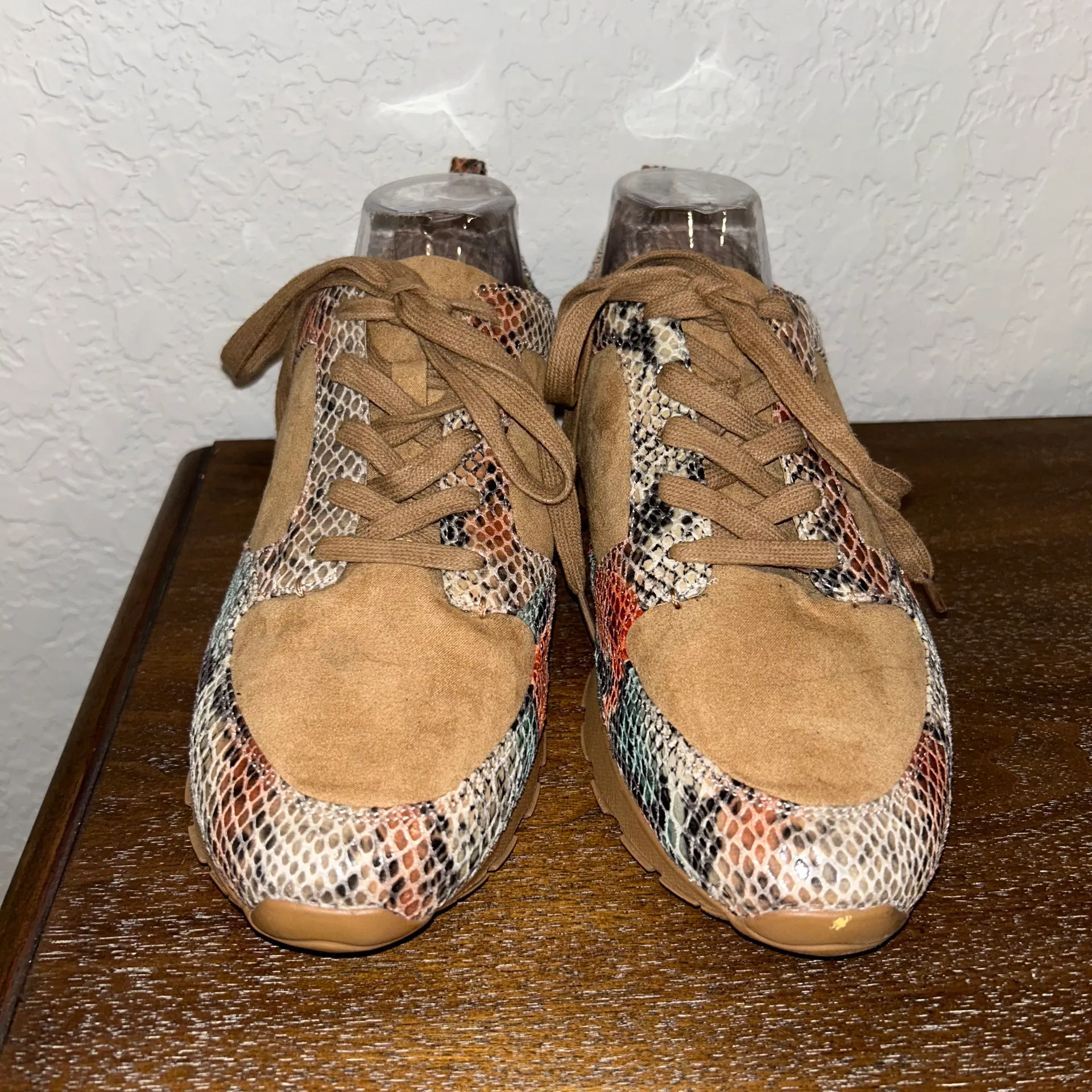 G.I.L.I Got it Love it Janna Snakeskin Print Lace Up Platform Sneaker Shoes Multiple Size 11 - Image 4