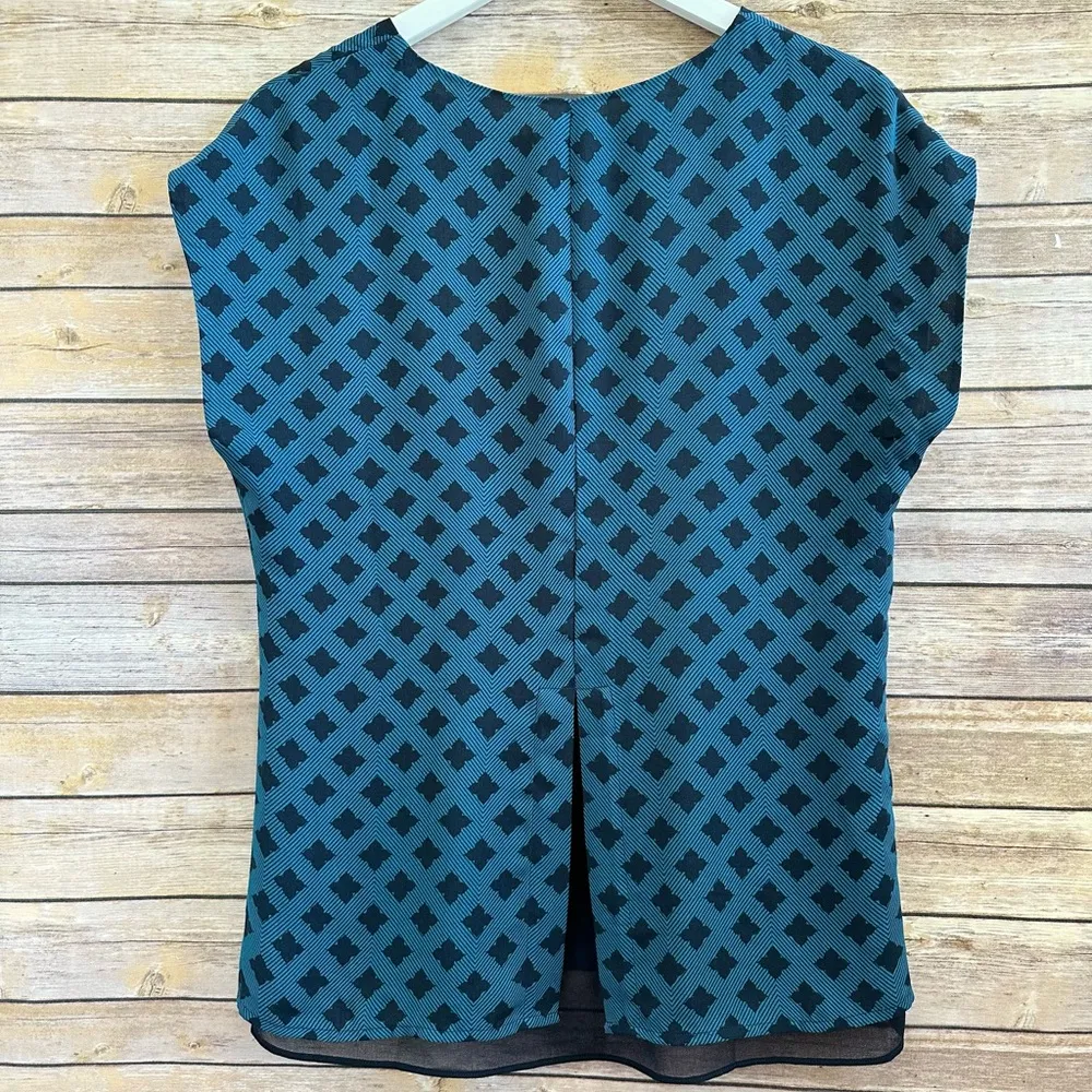 CAbi Foulard Top Women’s Size Small Blue Diamond Print Peplum Style 3274 - Image 3