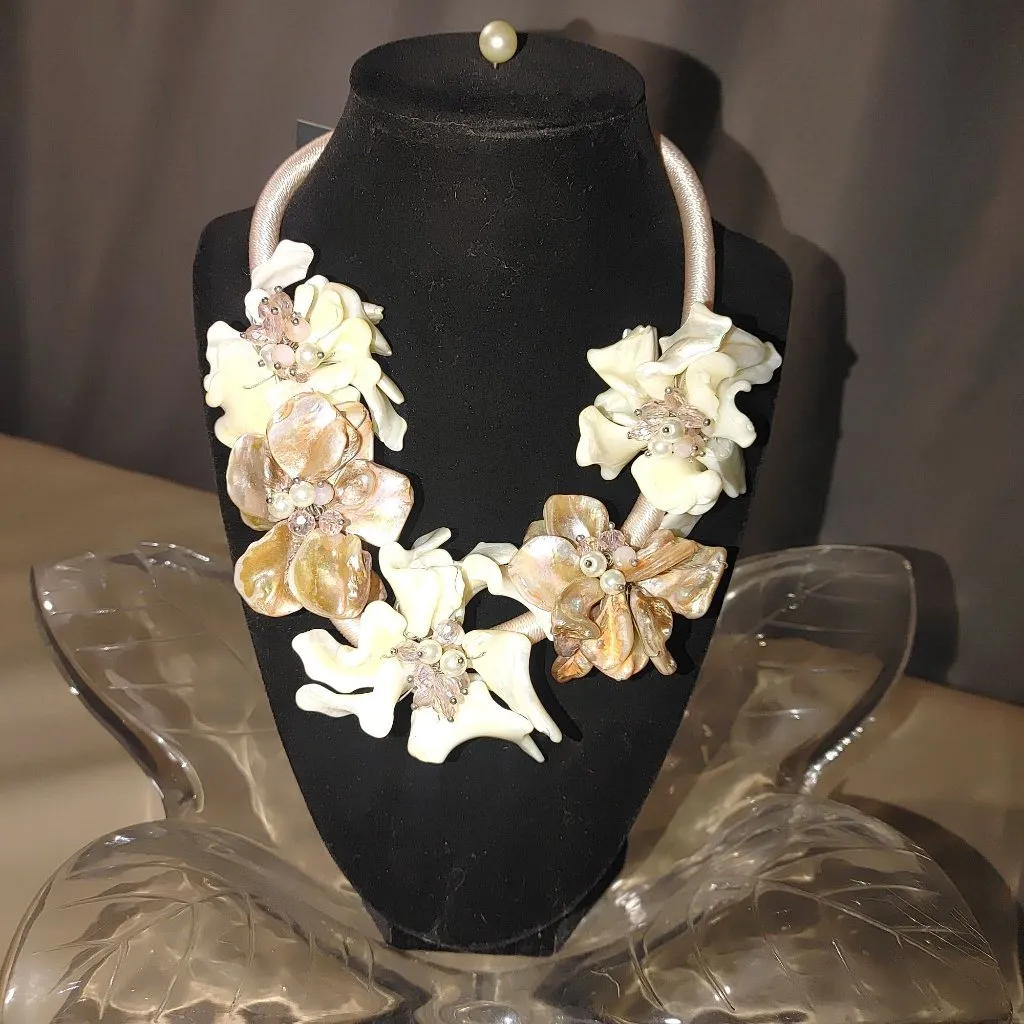 Gardenia Necklace Handcraft Freshwater Mother Of Pearl Natural Stone Floral White Size 18 - Image 12