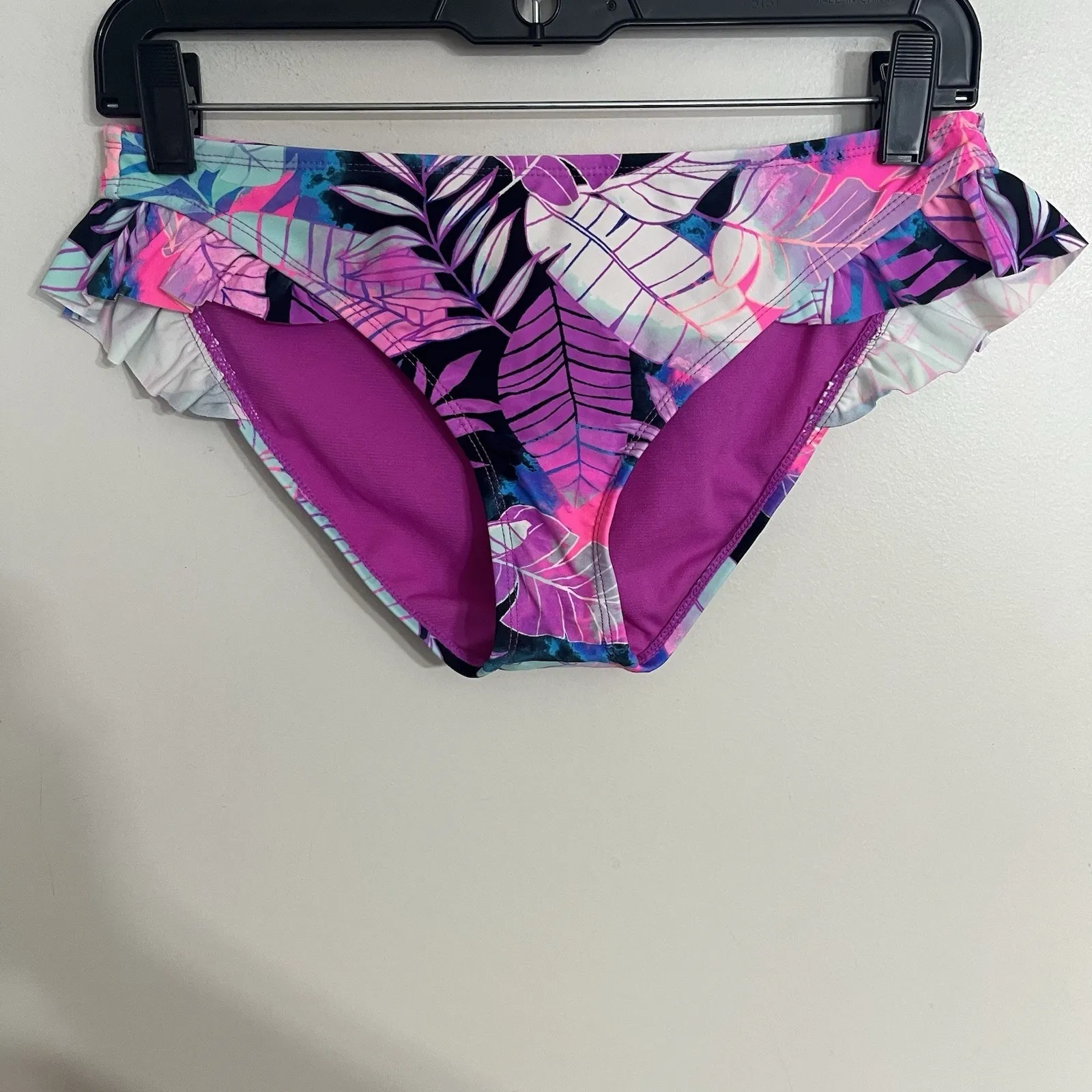Island Soul Women's Floral Print Ruffle Bikini Purple Small Top Medium Bottoms - Image 9