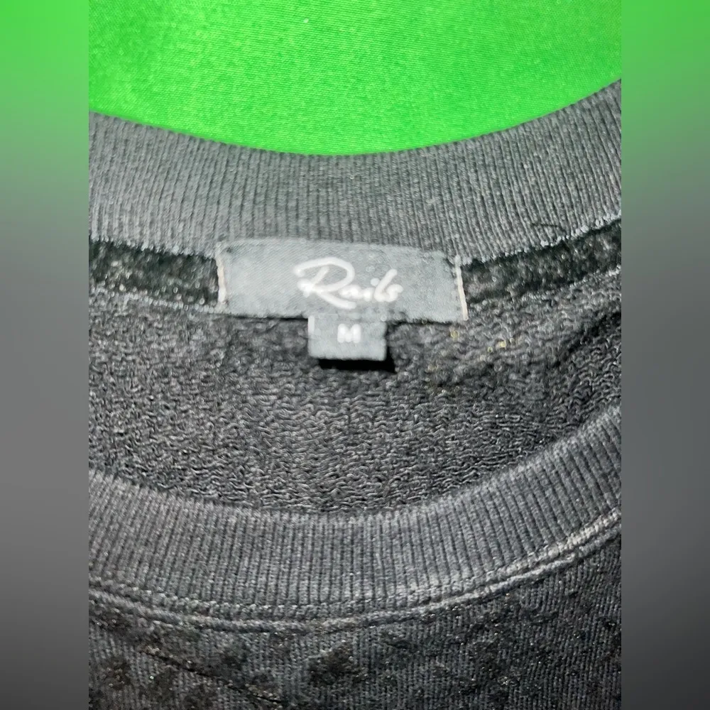 Rails Black Leopard Print Women's Sweater size Medium - Image 4