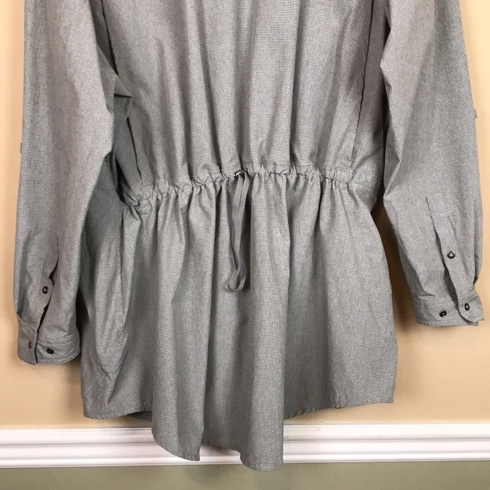 Duluth Trading Co Women’s Gray Stripes Utility Pockets Drawstring Tunic Shirt Size 1X - Image 10