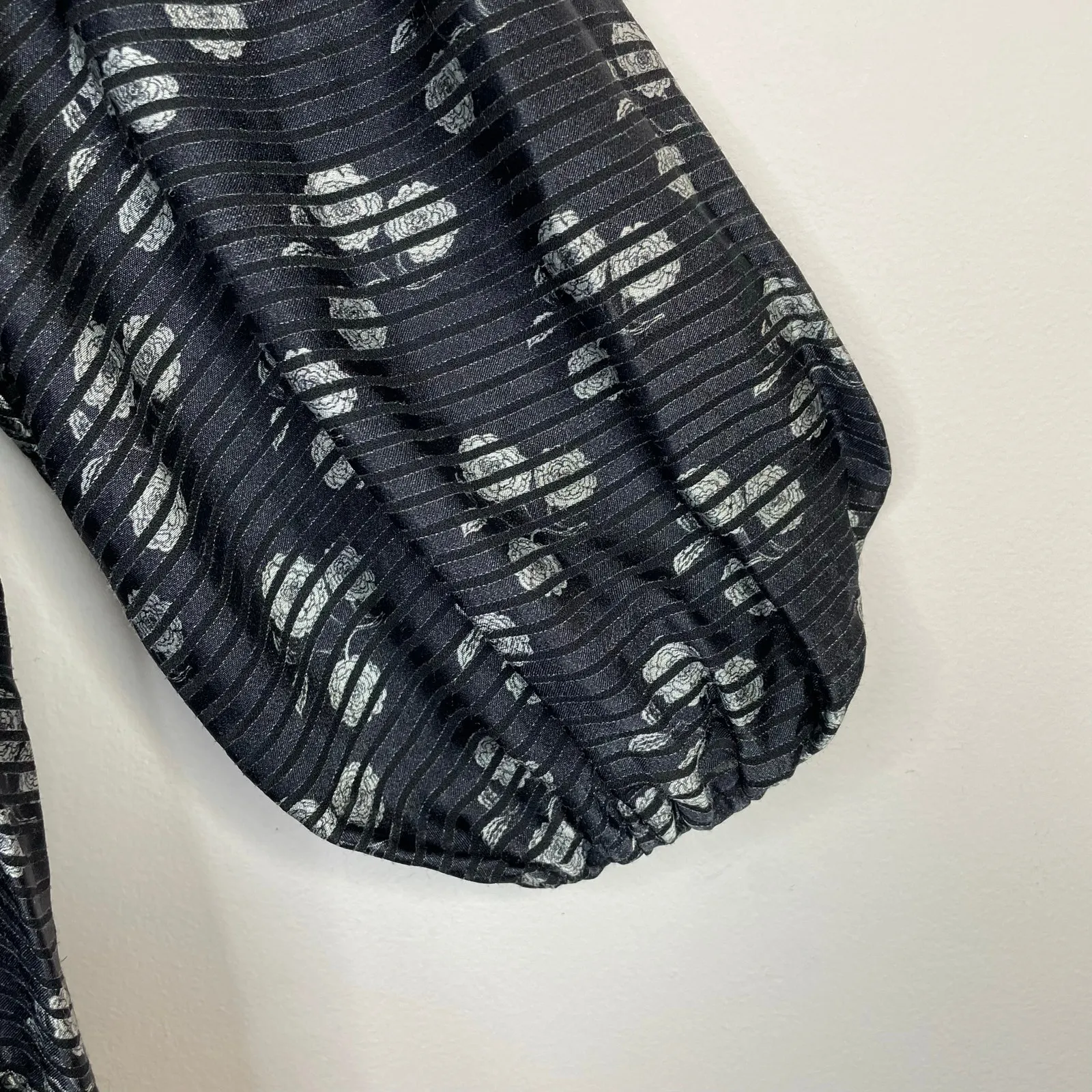 Alice + Olivia Rowen Tiered Long Sleeve Floral Mini Dress Black Cream womens XS - Image 5