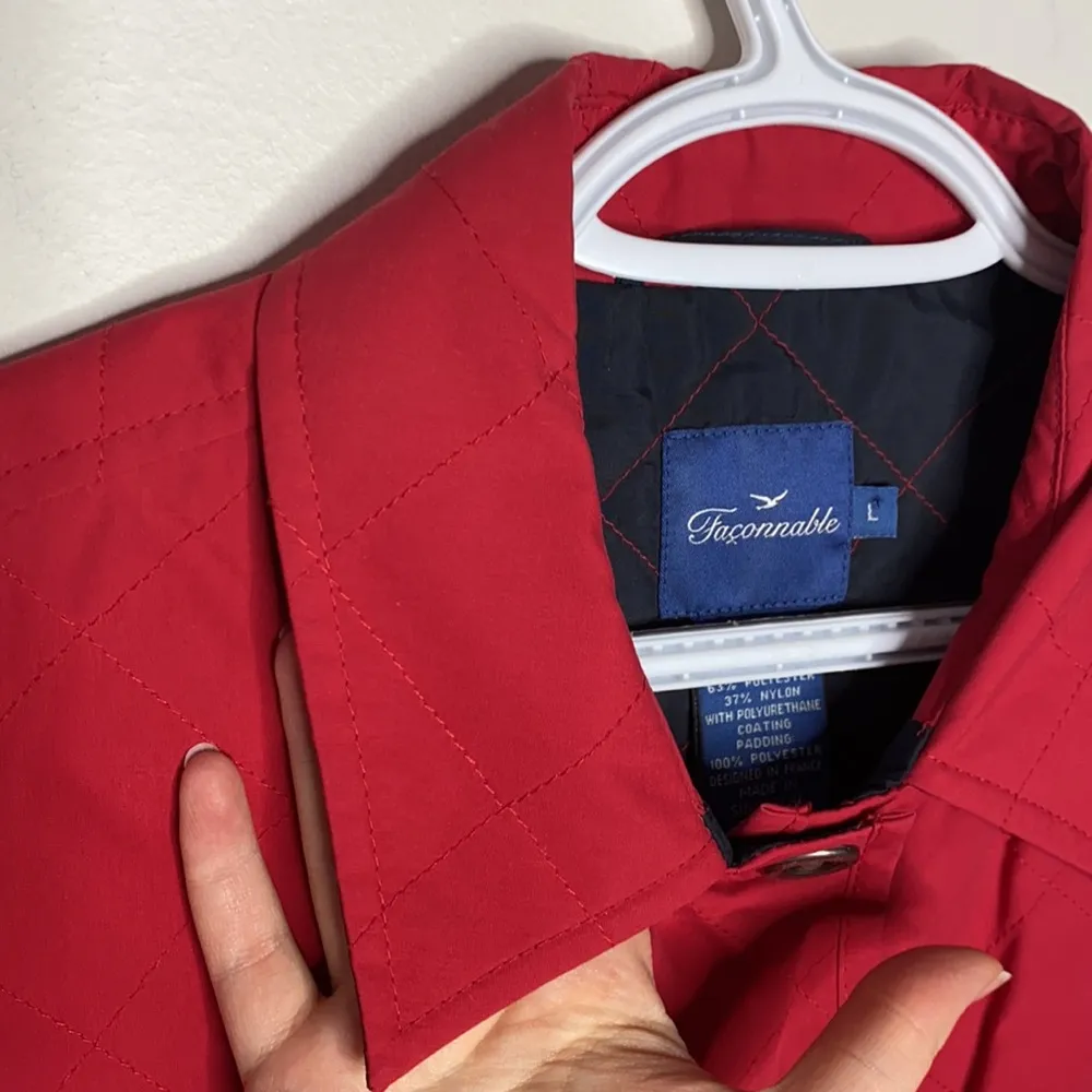 Faconnable red water resisted quilted button up vest size L - Image 77
