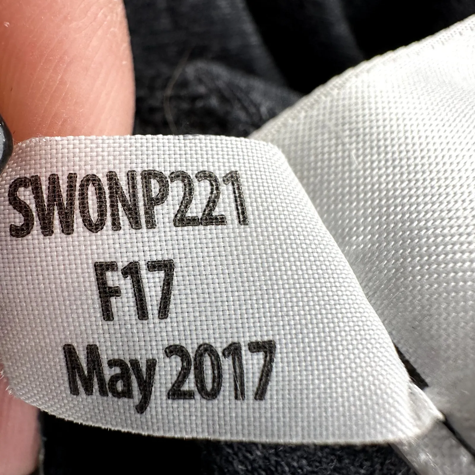 Smartwool Merino 250 Base Layer 1/4 Zip UPF 50+ Long Sleeve Turtleneck Gray XS - Image 4