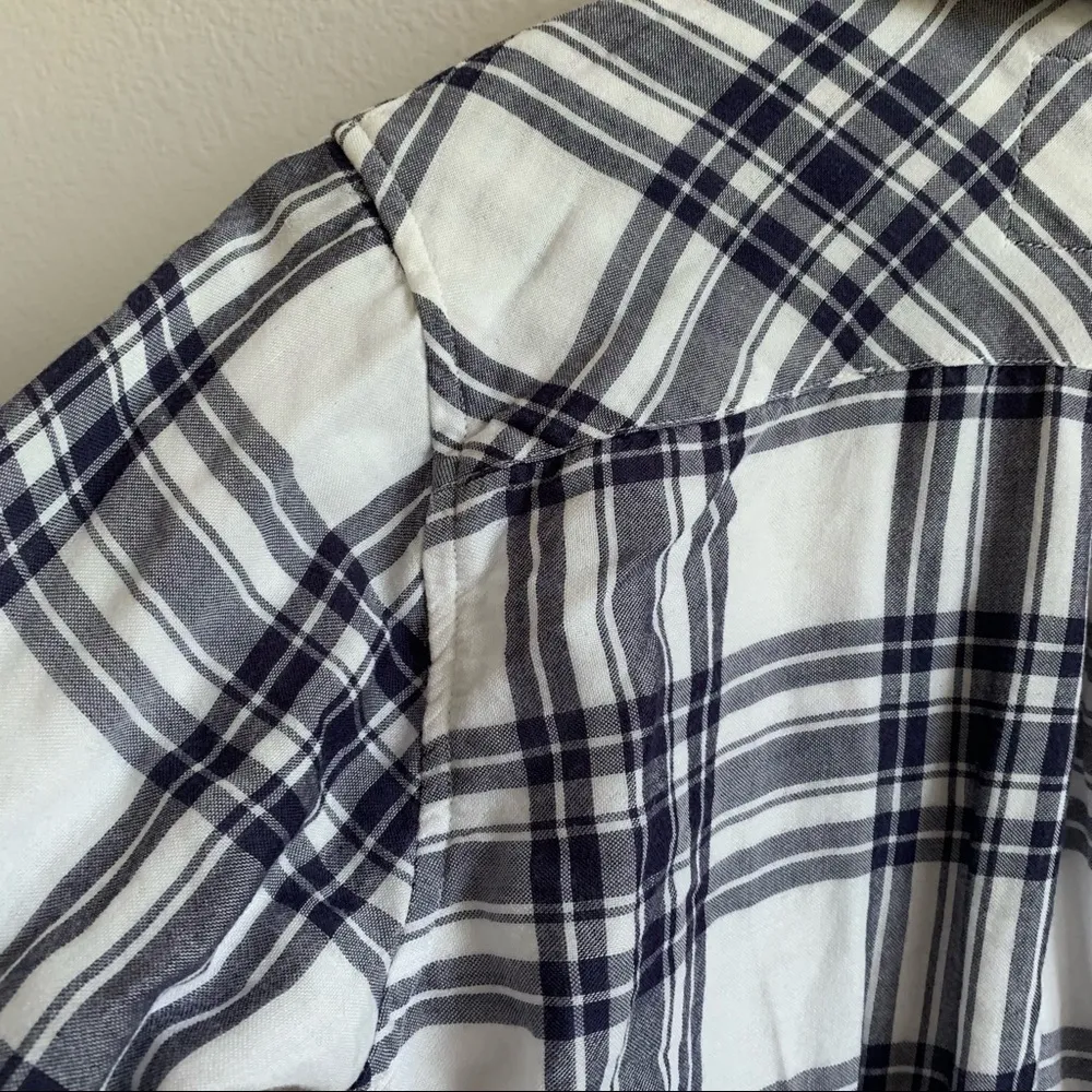 RAILS Plaid long Sleeve Button Front Blue and White Window Pane Small - Image 8