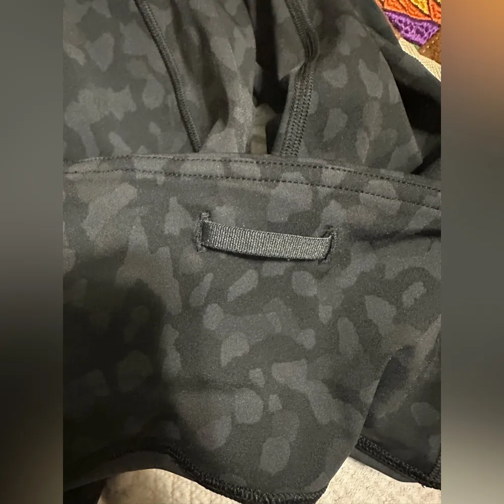 Lululemon Fast and Free High-Rise Crop 23" no signs of wear Y2K black camo - Image 11