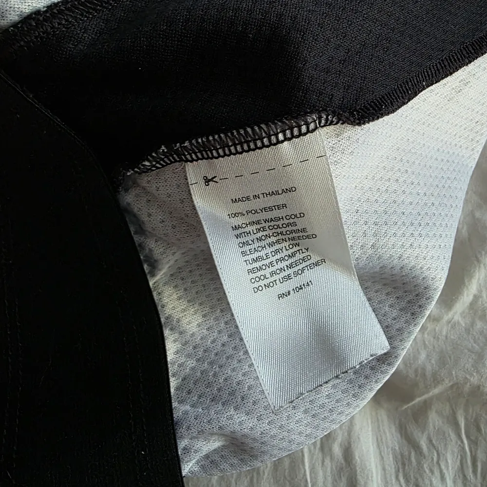 Reebok Athletic Shorts L - Image 4