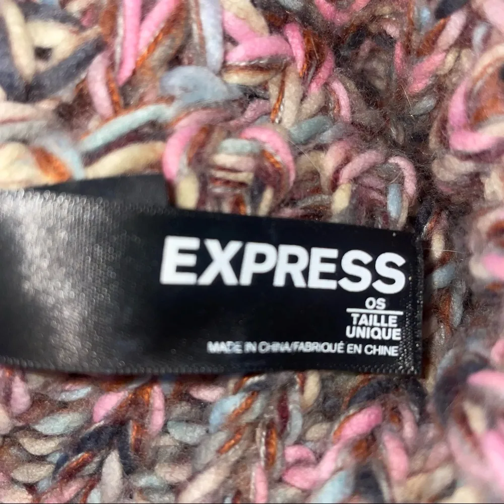 EXPRESS  colorful pom pom beanie - Image 4