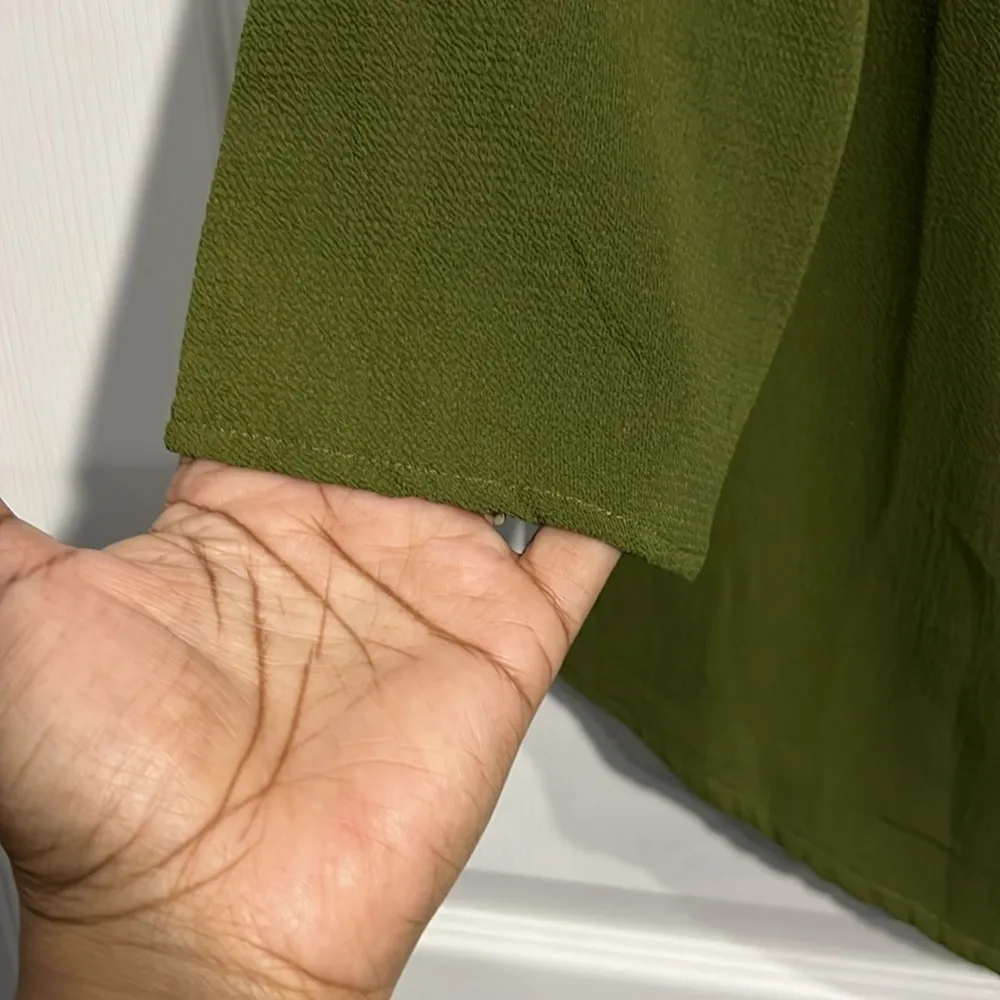 New Direction  Blouse With Pleated Accent - Size Large - Green. NWT - Image 5