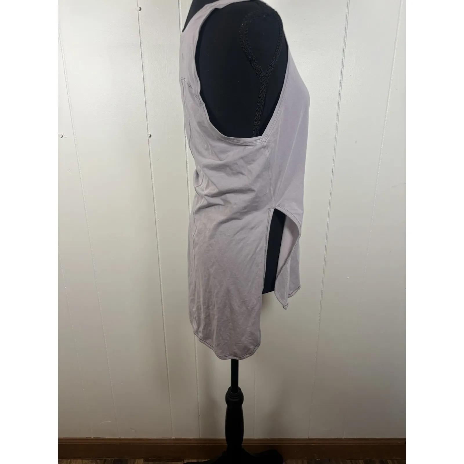 Lululemon Side Story Tank Lavender Grey size 6 - Image 2