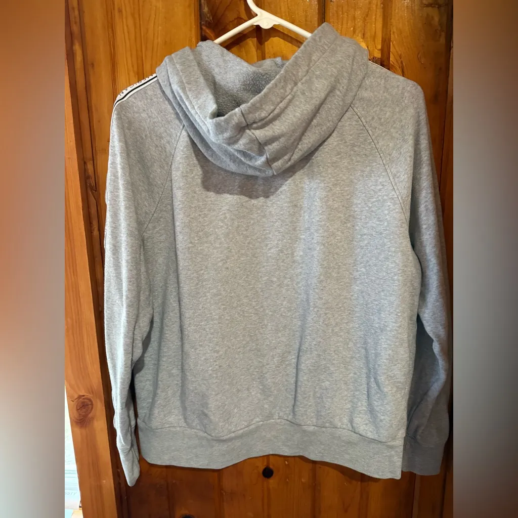 American Eagle sweatshirt  Ahh-mazingly soft‎ size small - Image 2