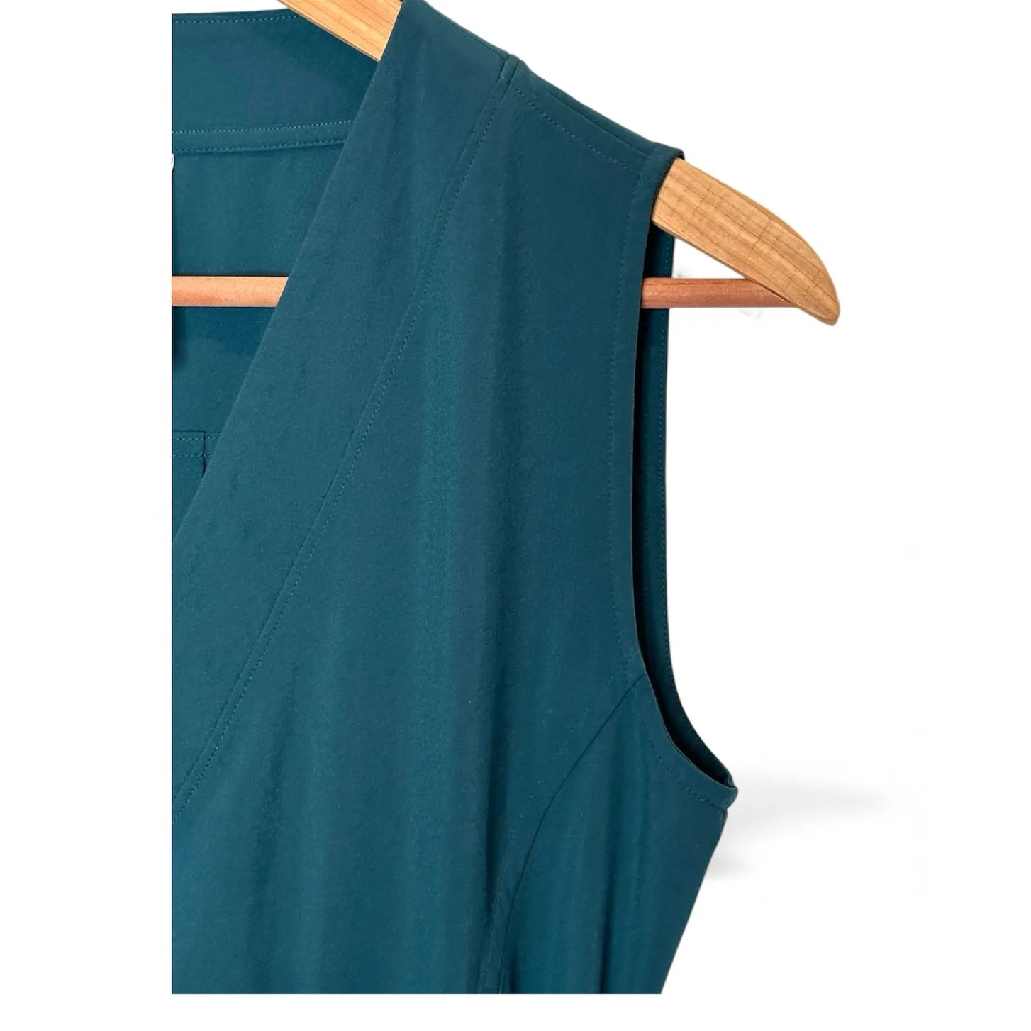 Athleta women's Oceanic Teal Sleeveless Marlow Maxi Dress with pockets size XXS - Image 5