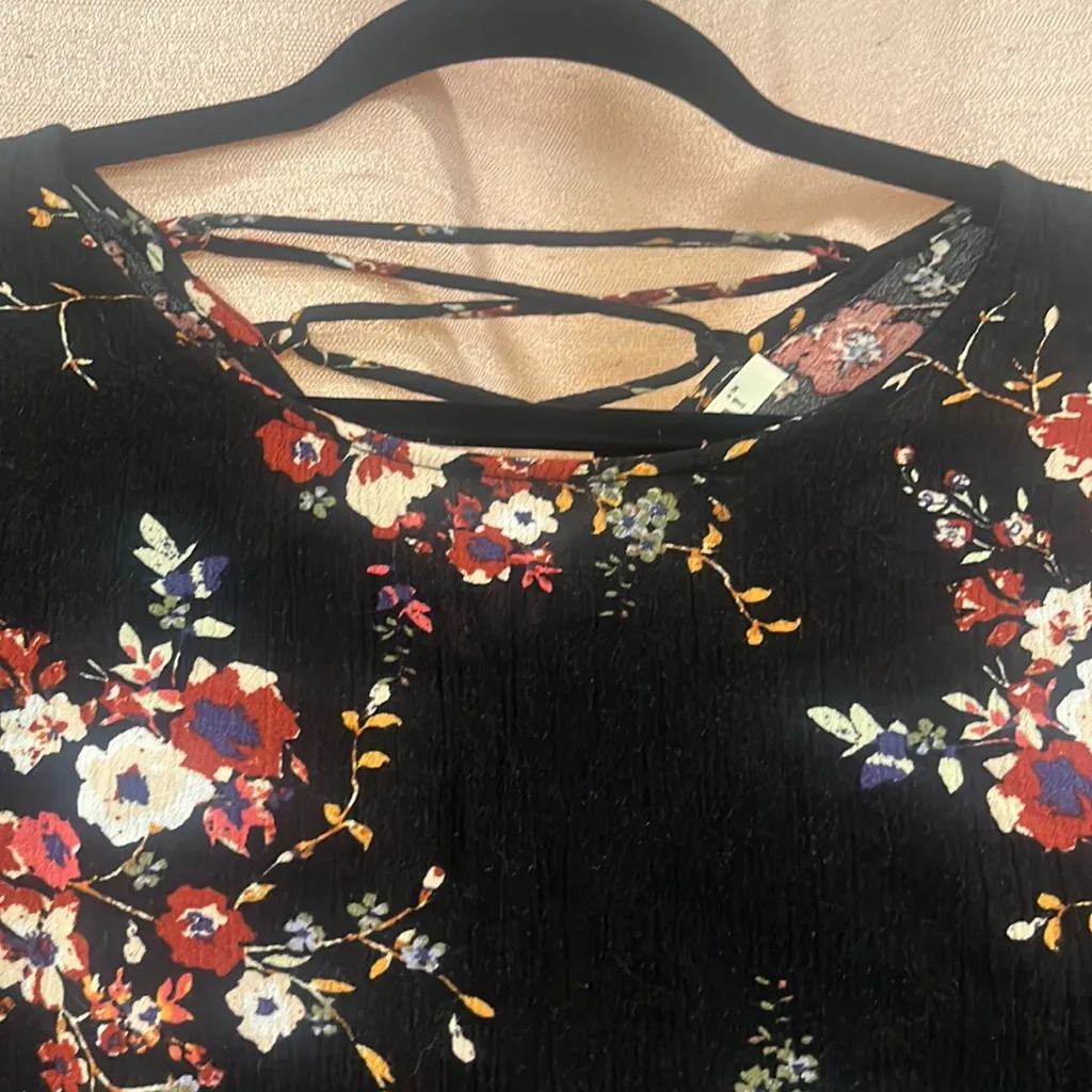 Miami size large shirt - Image 3