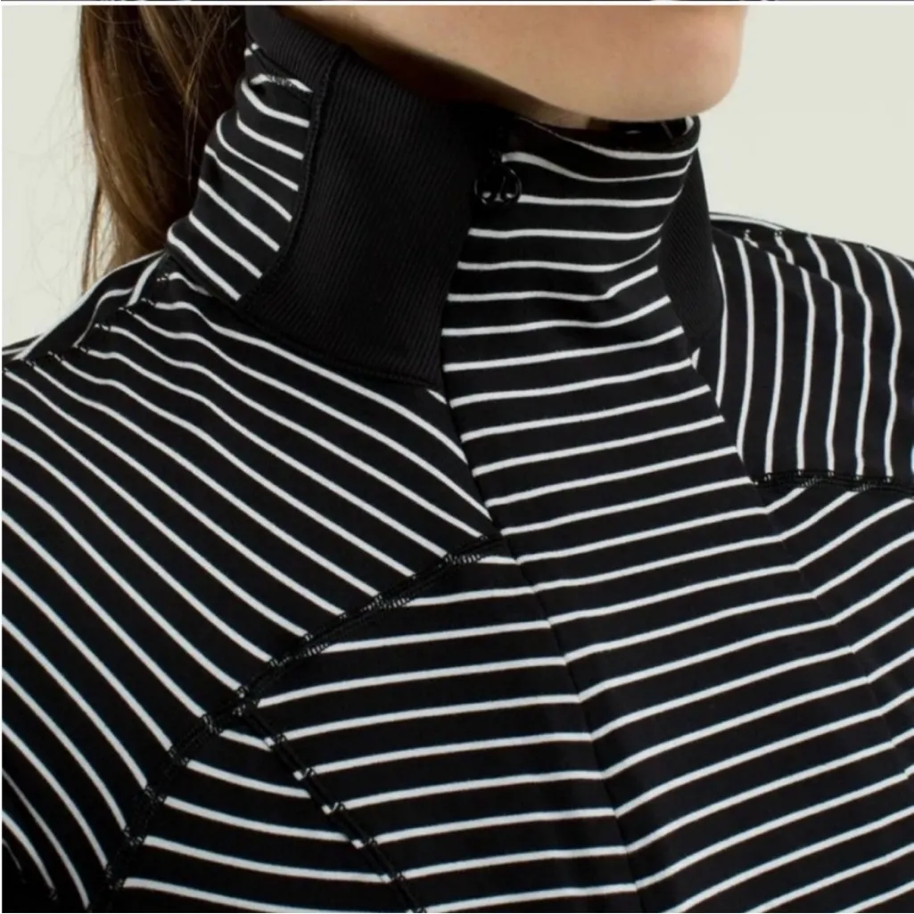 Lululemon Base Runner Striped Half Zip Black White Pullover Size 2 - Image 3
