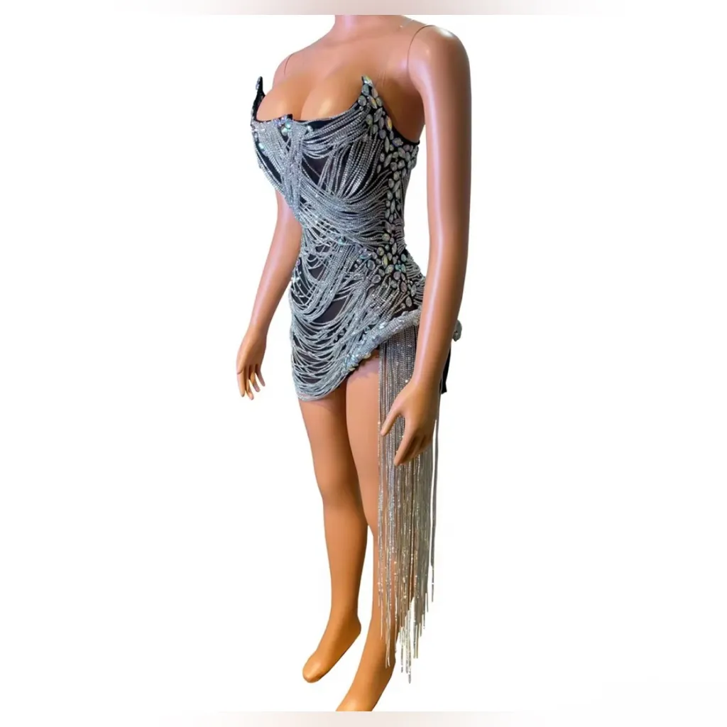 Elegant Silver and Black Evening Dress - Image 4