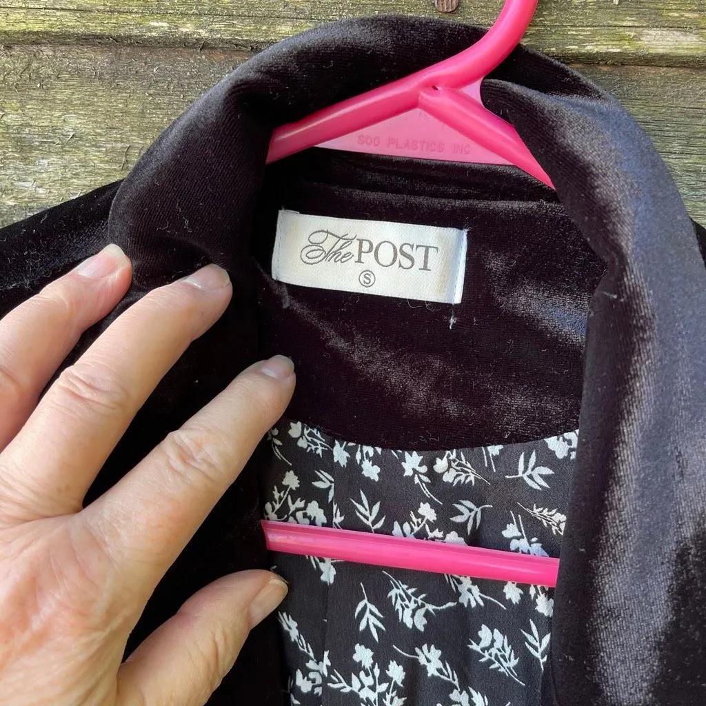 The Post size S black velvet blazer . - Image 6