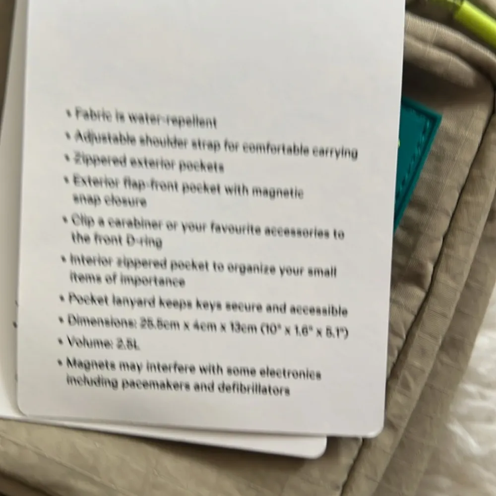 Lululemon Multi Pocket Crossbody Bag 2.5L Sheer Oak/Sour Grape NWT - Image 12