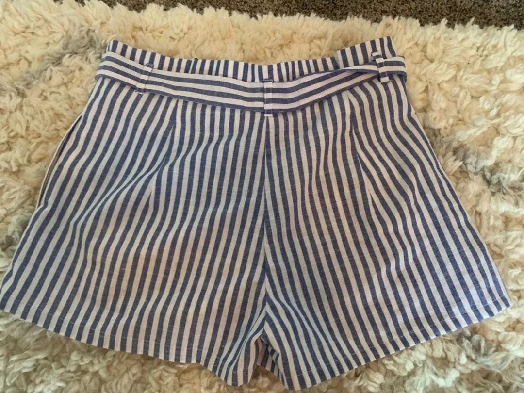 Striped High Waisted Shorts Size M - Image 6