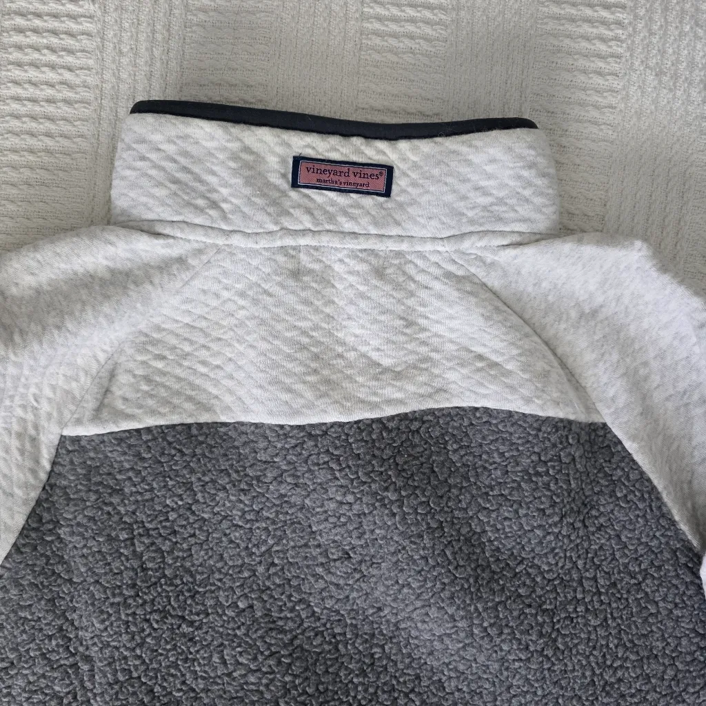 Vineyard Vines Quilted Harbor Fleece Pullover L - Image 4