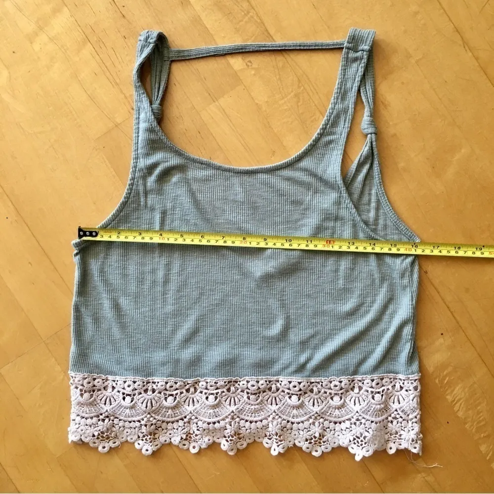 LAST CHANCE! Others Follow Crochet Hem, Ribbed Crop Tank, Green, Cream, Size S - Image 3