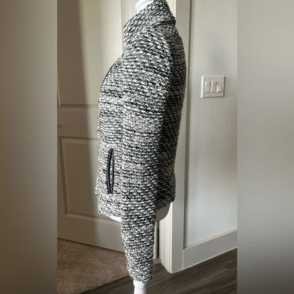 IRO josefina Black and White wool blend high Neck knitted jacket - Image 6