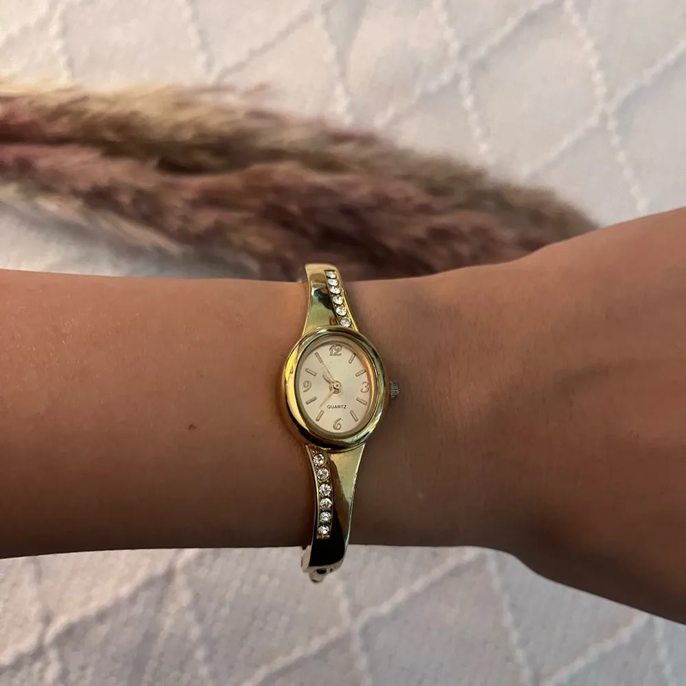 Vintage Gold‎ Studded Quartz Cuff Watch Gold - Image 6