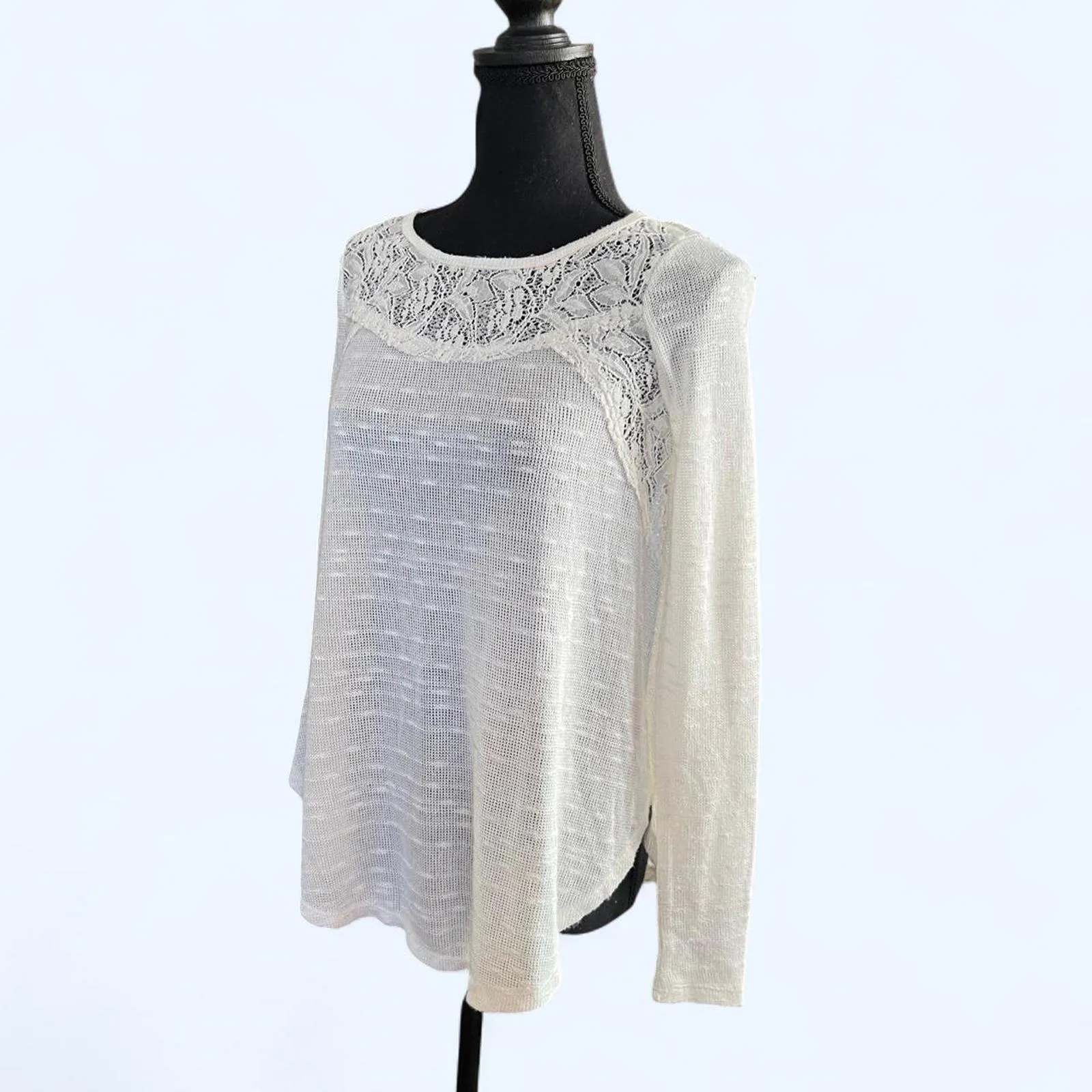 Cream American Rag lace - Image 5