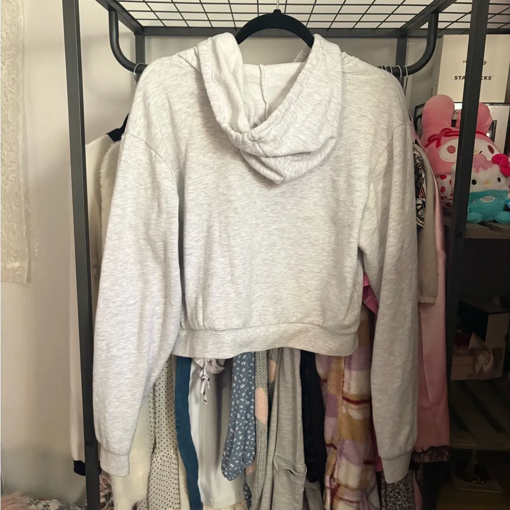 Vans Light Gray Hoodie with Checkered Design - Image 5