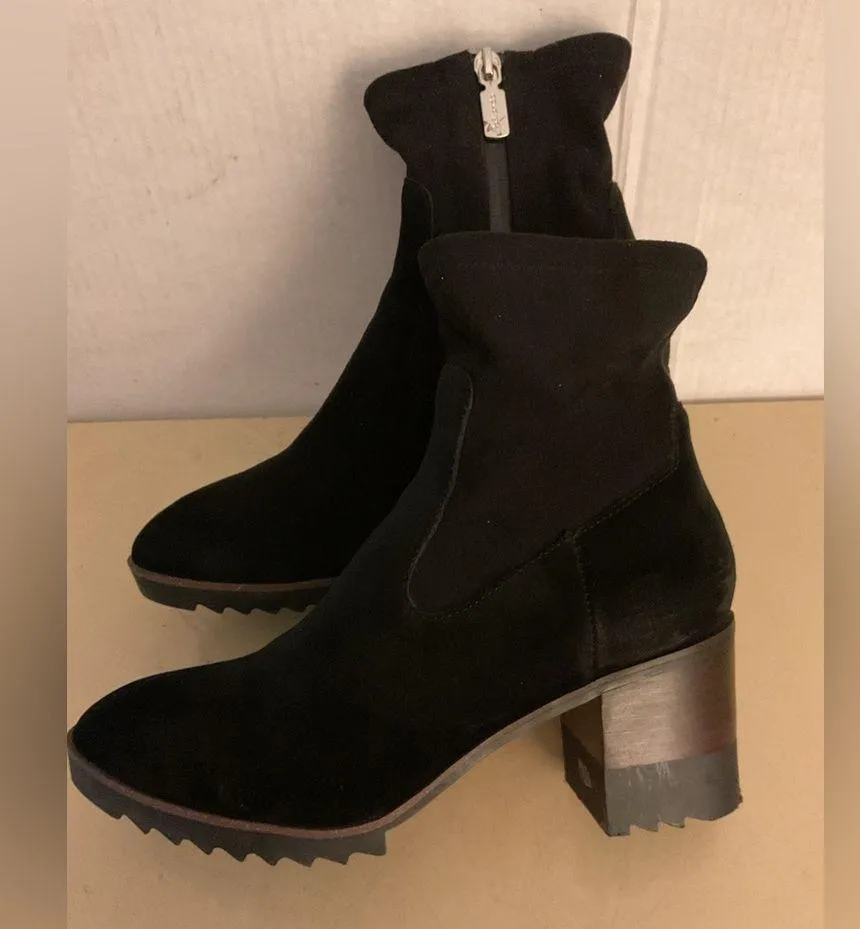 Blondo women waterproof Black Suede Chelsea heel Robynn Ankle Boots size 7.5 - Image 12