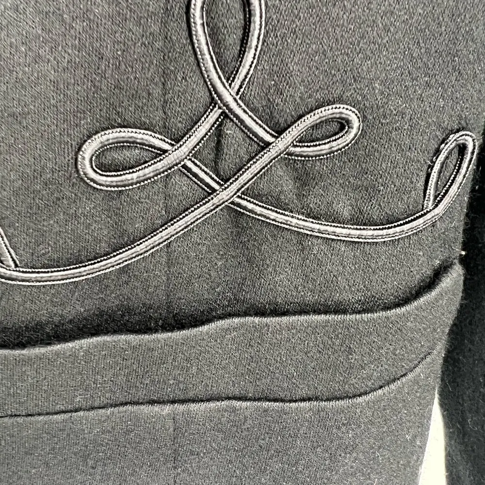 Liz Claiborne Collection 100% wool cropped blazer shoulder pads piped design - Image 4