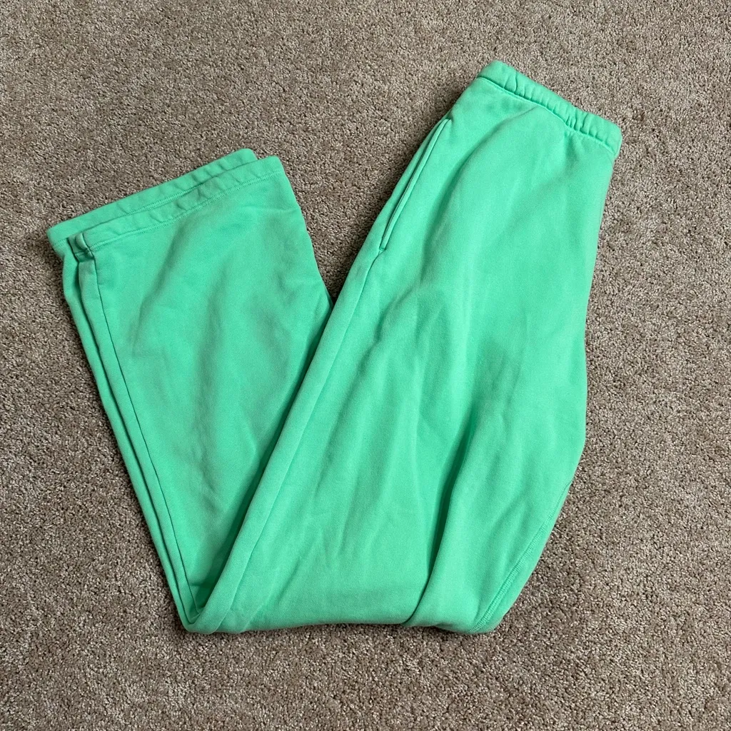 Skims‎ Neon Green Sweatpants - Image 3
