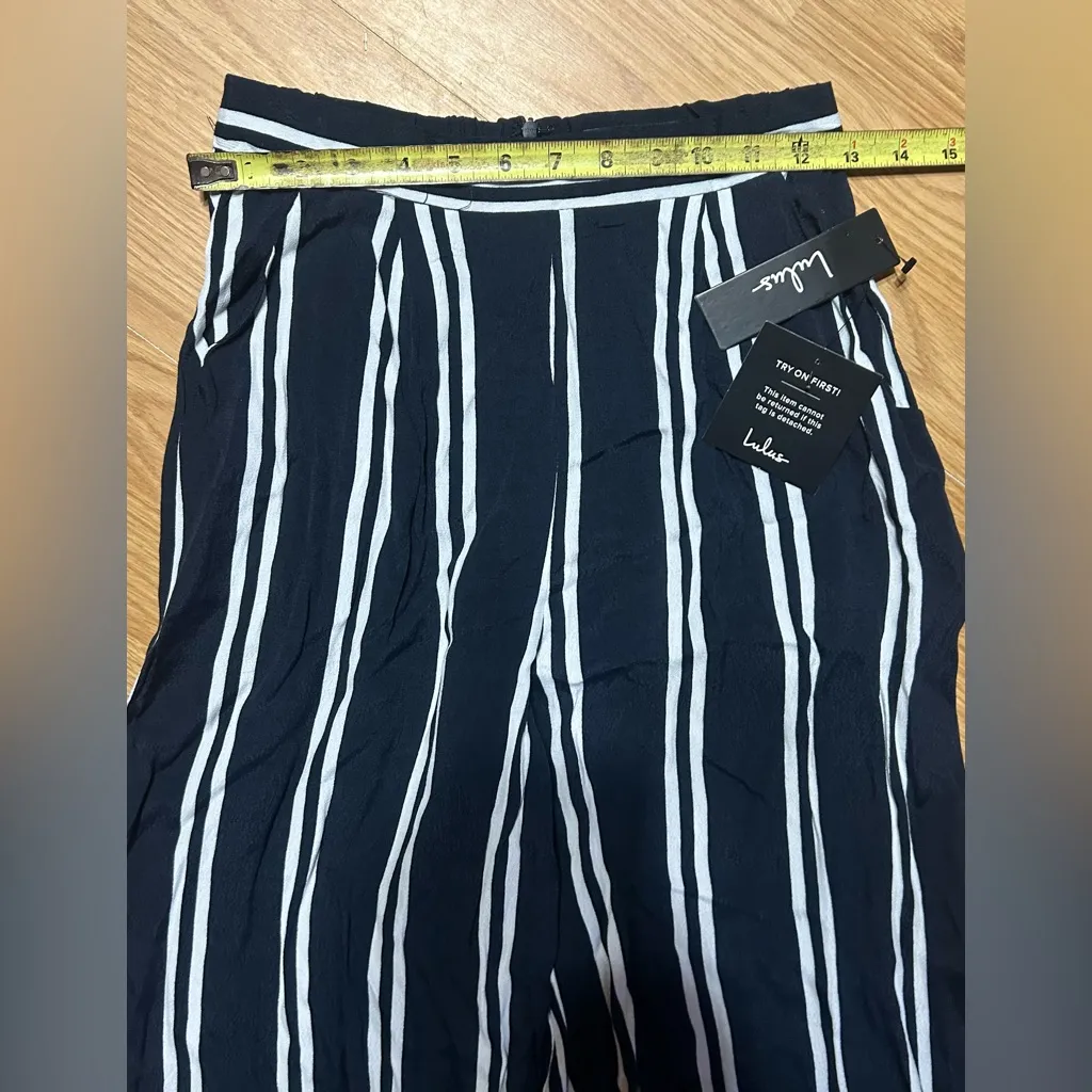 NWT Lulus ladies SMALL coastal Striped Navy and White Wide - Image 7