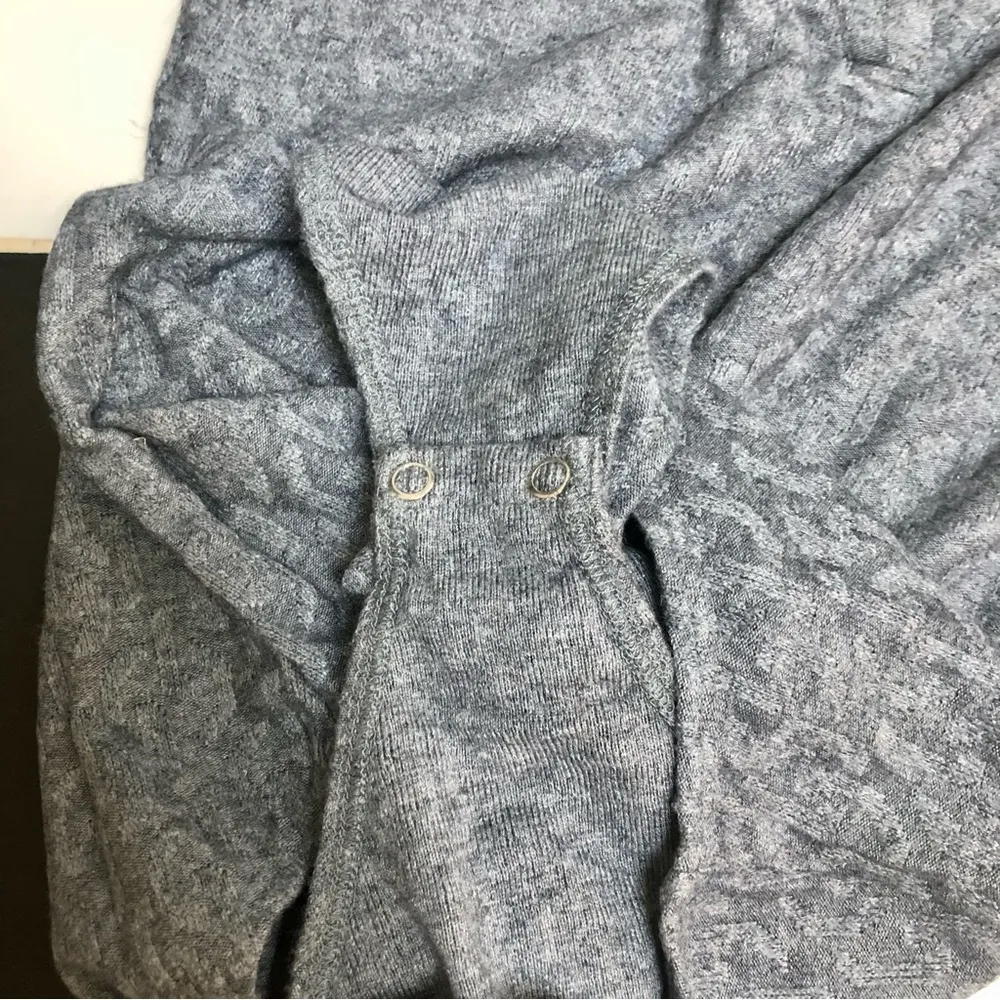 NWT Onia Geo Knit Long Sleeve Bodysuit Textured Polo Stretchy Light Heather Grey - Image 11