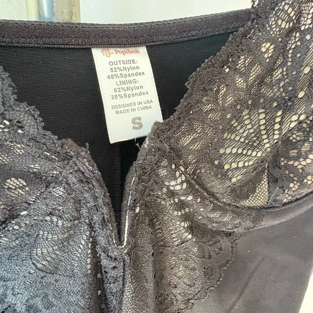 Sophisticated Black Lace Slip Dress - Image 4