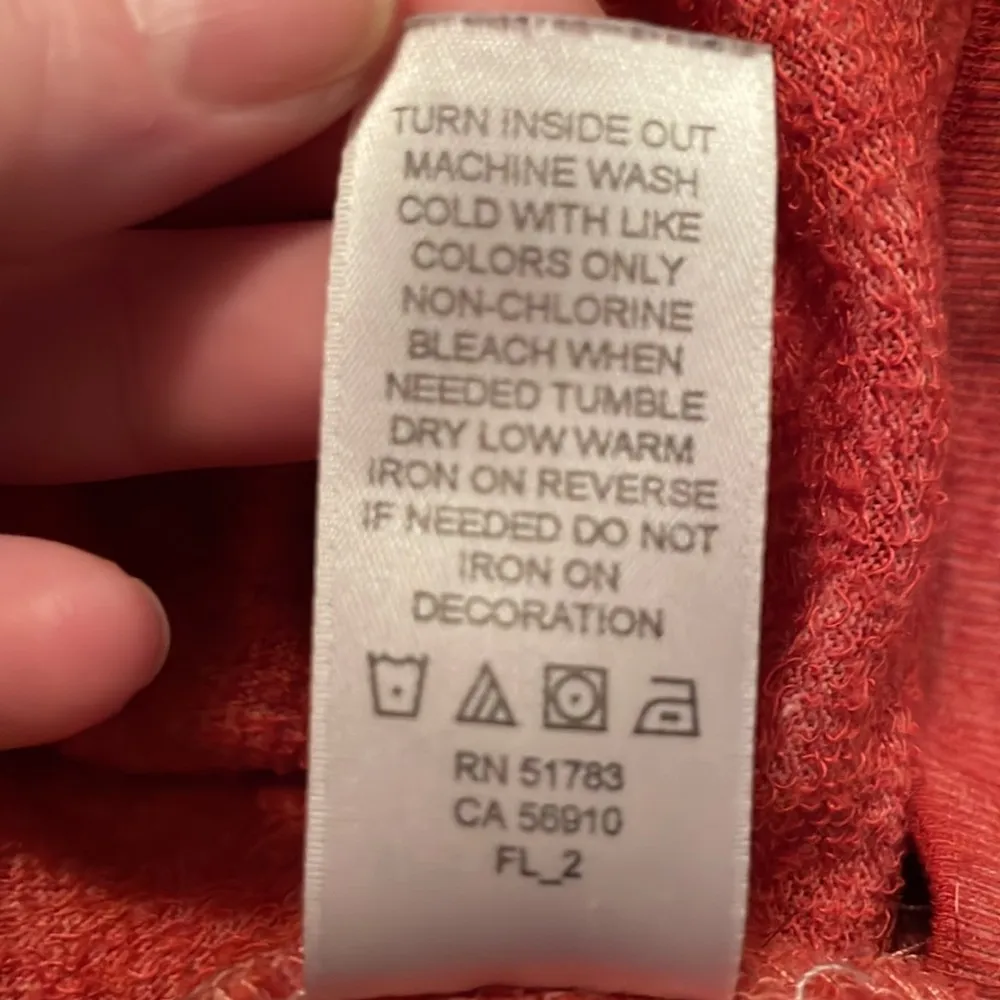 Gently used Maurice’s 1X coral pink hoodie - Image 5