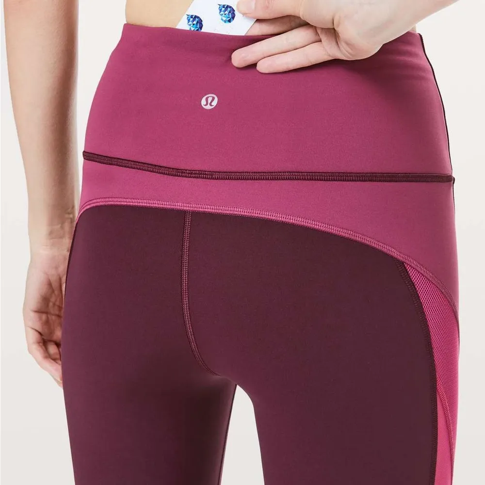 NWOT Lululemon Colour Me Ombre Crop *21"Dark Adobe / Blush Berry / Violet Red - Image 4