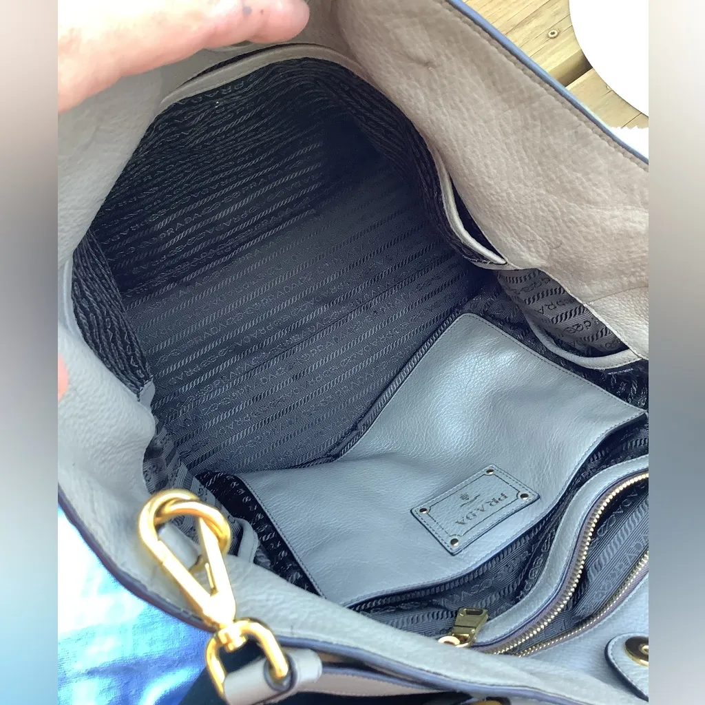NICE genuine leather PRADA tote bag 💖 - Image 11