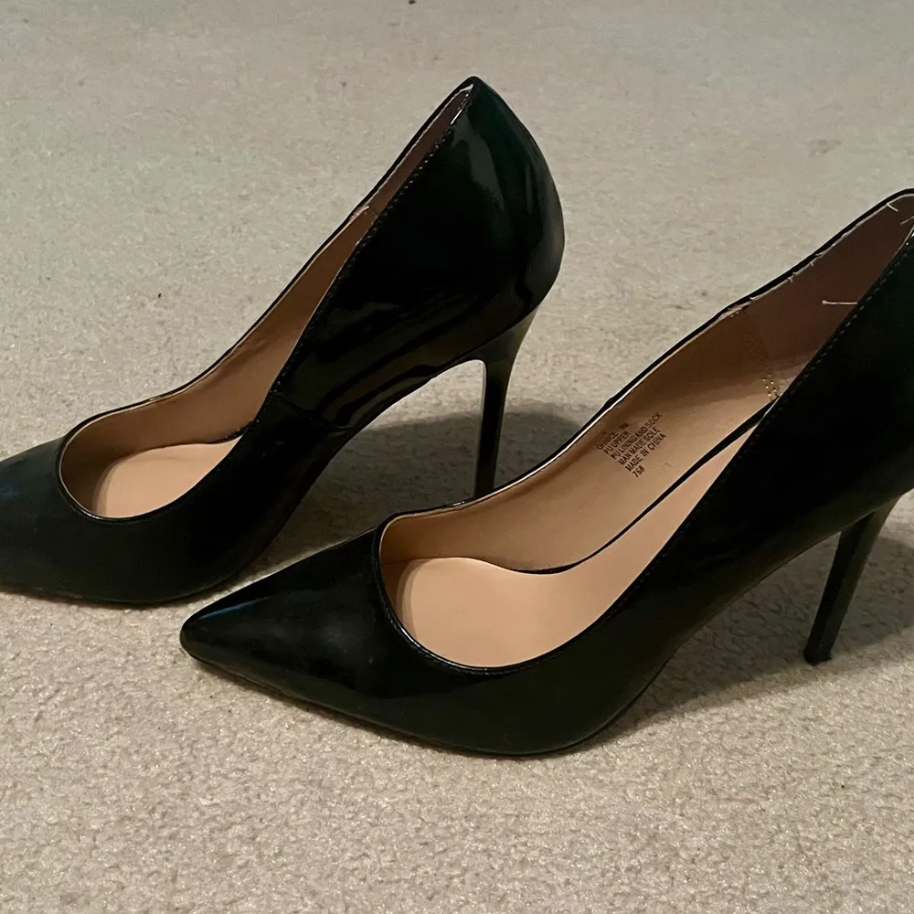 Steve Madden black heels - Image 2