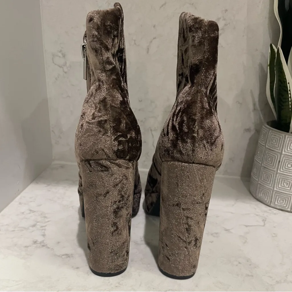 New! GIANNI BINI Didier Velvet
Platform‎ Block Heel Booties Size 9 - Image 7