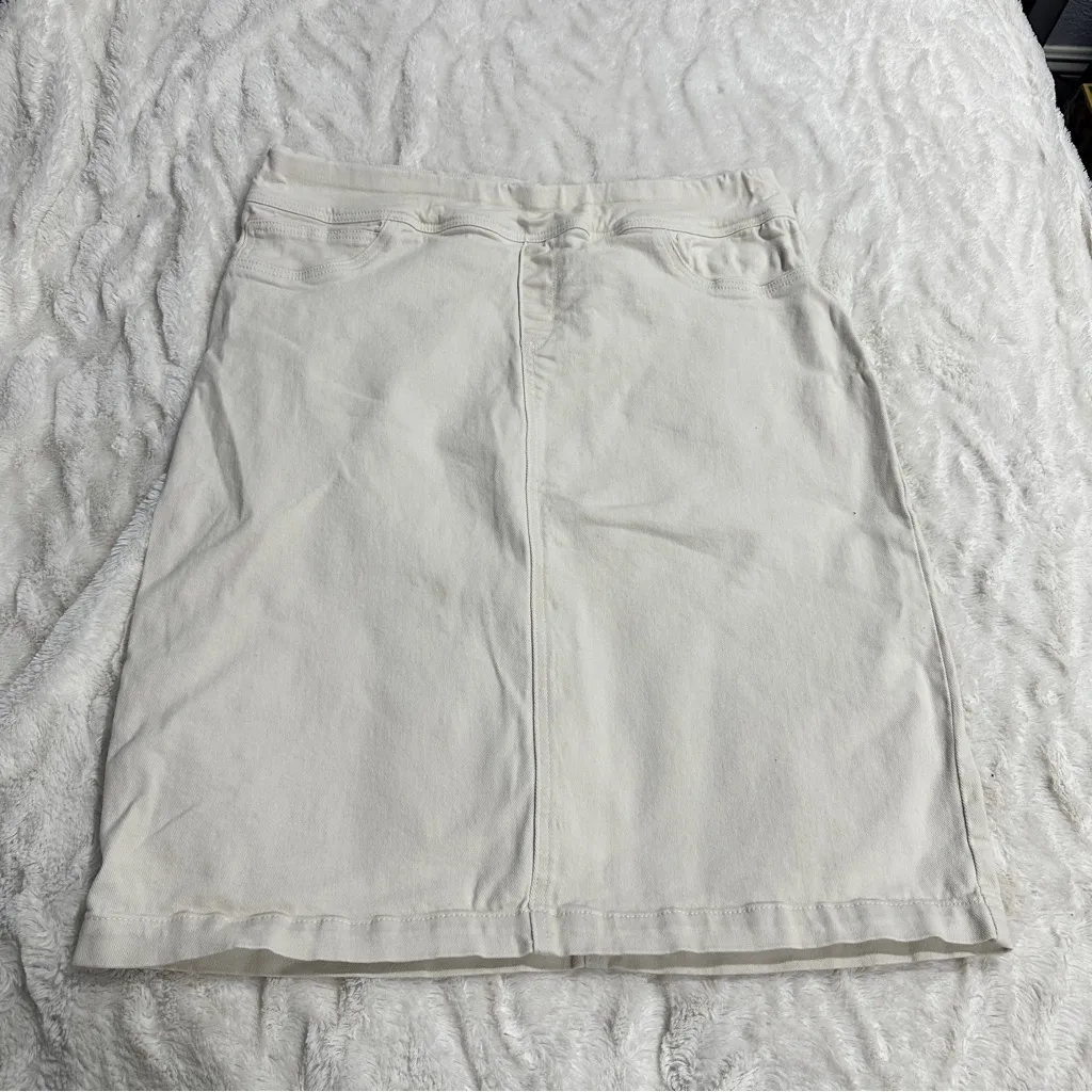 The Main Street Exchange Size 14 Alabaster Sara Stretch Denim Skirt Neutral - Image 4